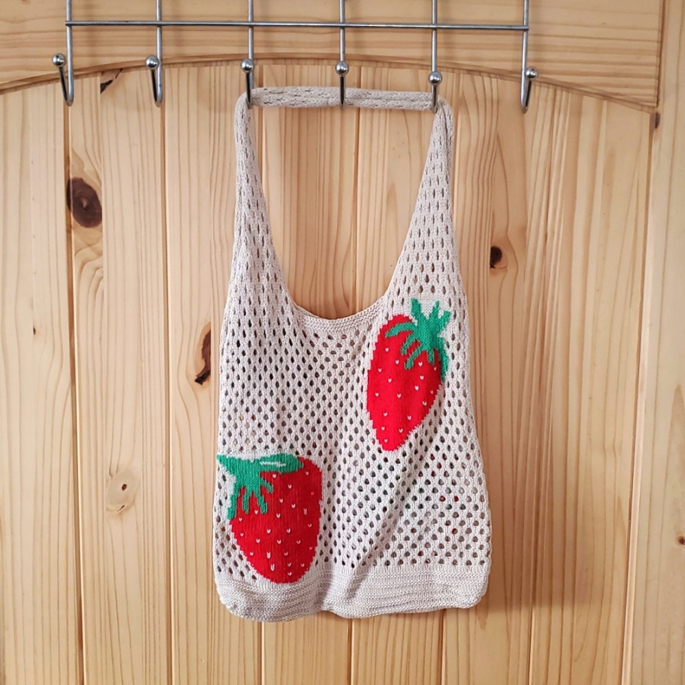Knitted Sttrawberry Bag